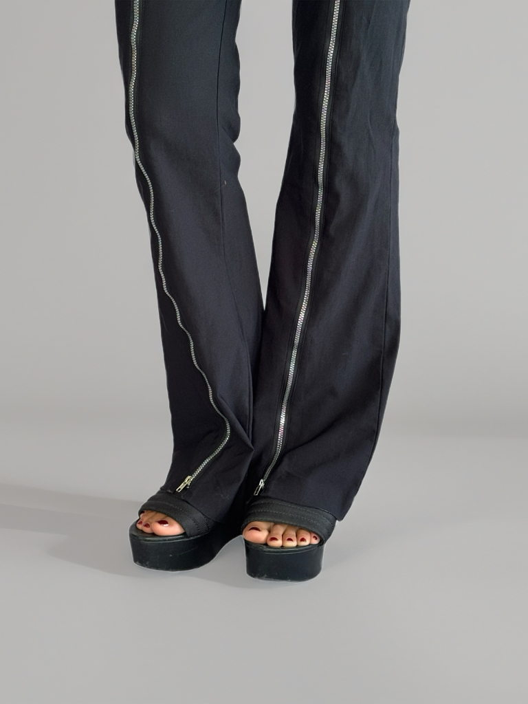 Face Off zip Flares
