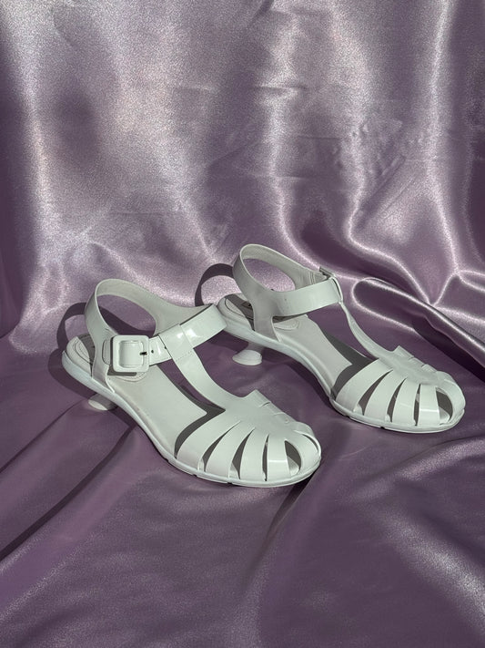 Miu Miu Patent Leather Fishermen Sandal. 38