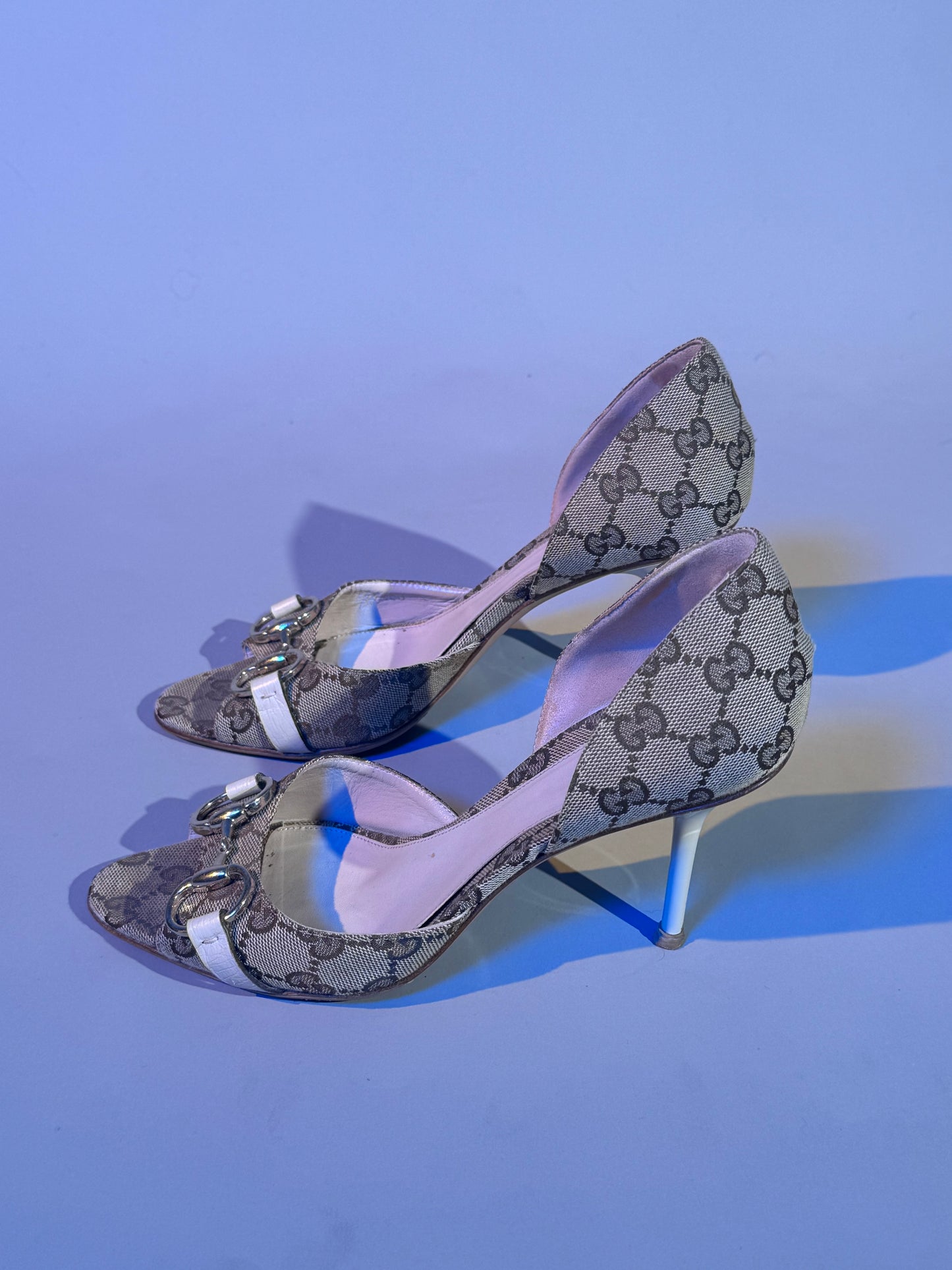 Gucci Monogram peep toe heels. 37.5