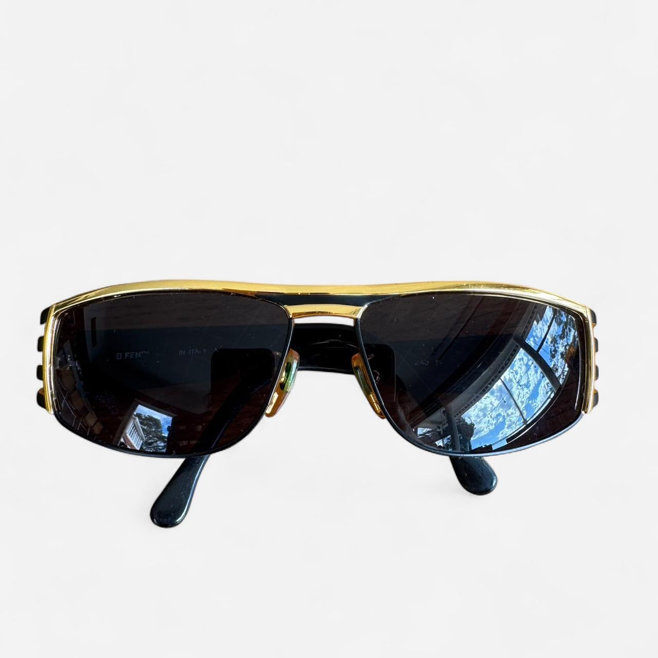 THE FENDI FS242 MASK SUNGLASSES