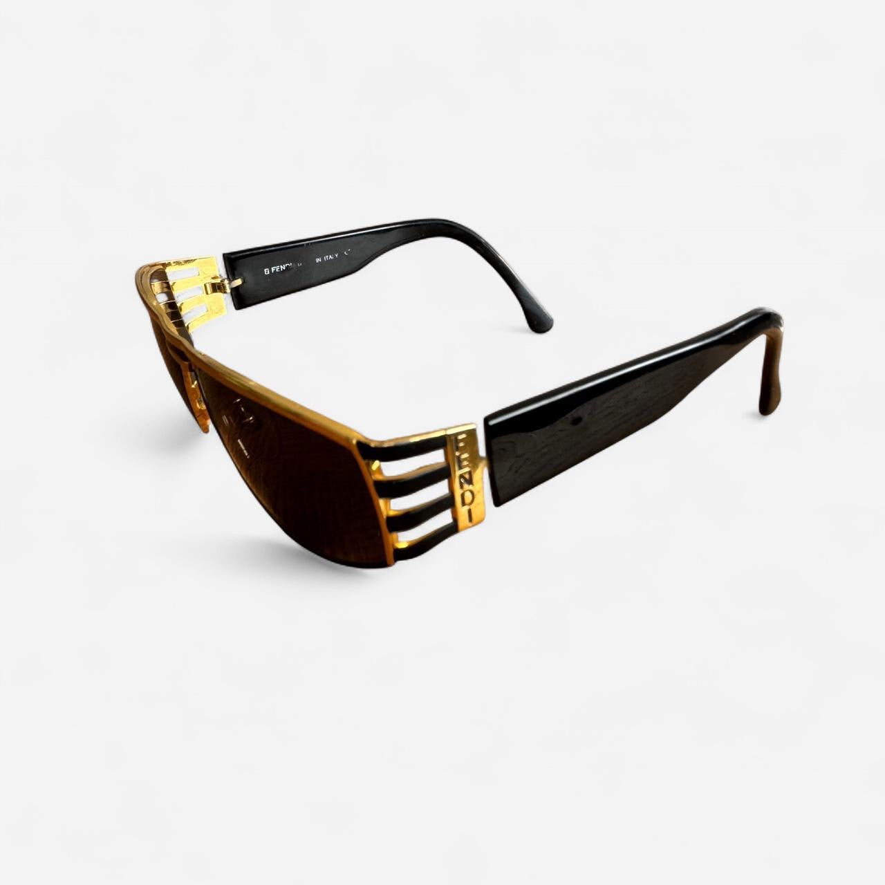 THE FENDI FS242 MASK SUNGLASSES